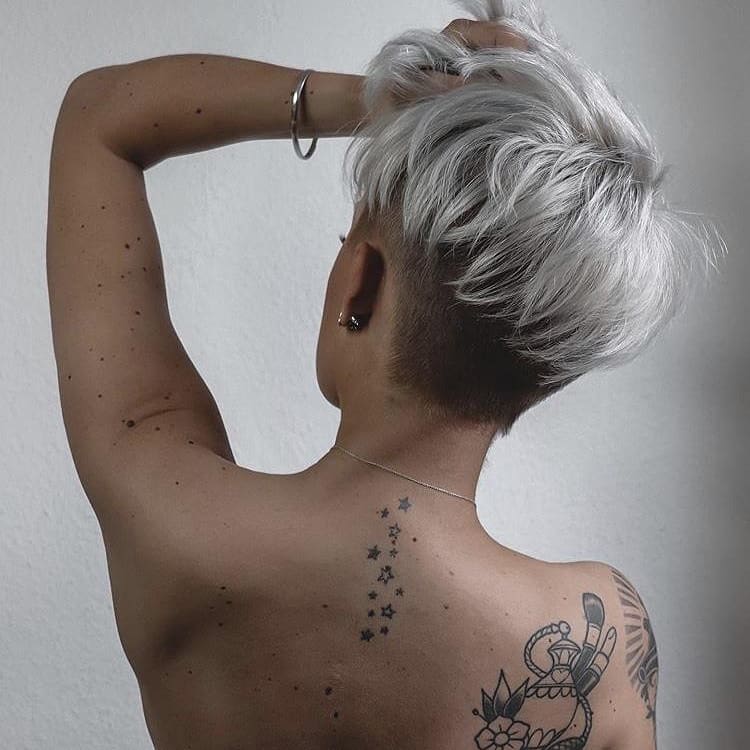 Короткие стрижки 2026: тренды женских стрижек на короткие волосы с фото