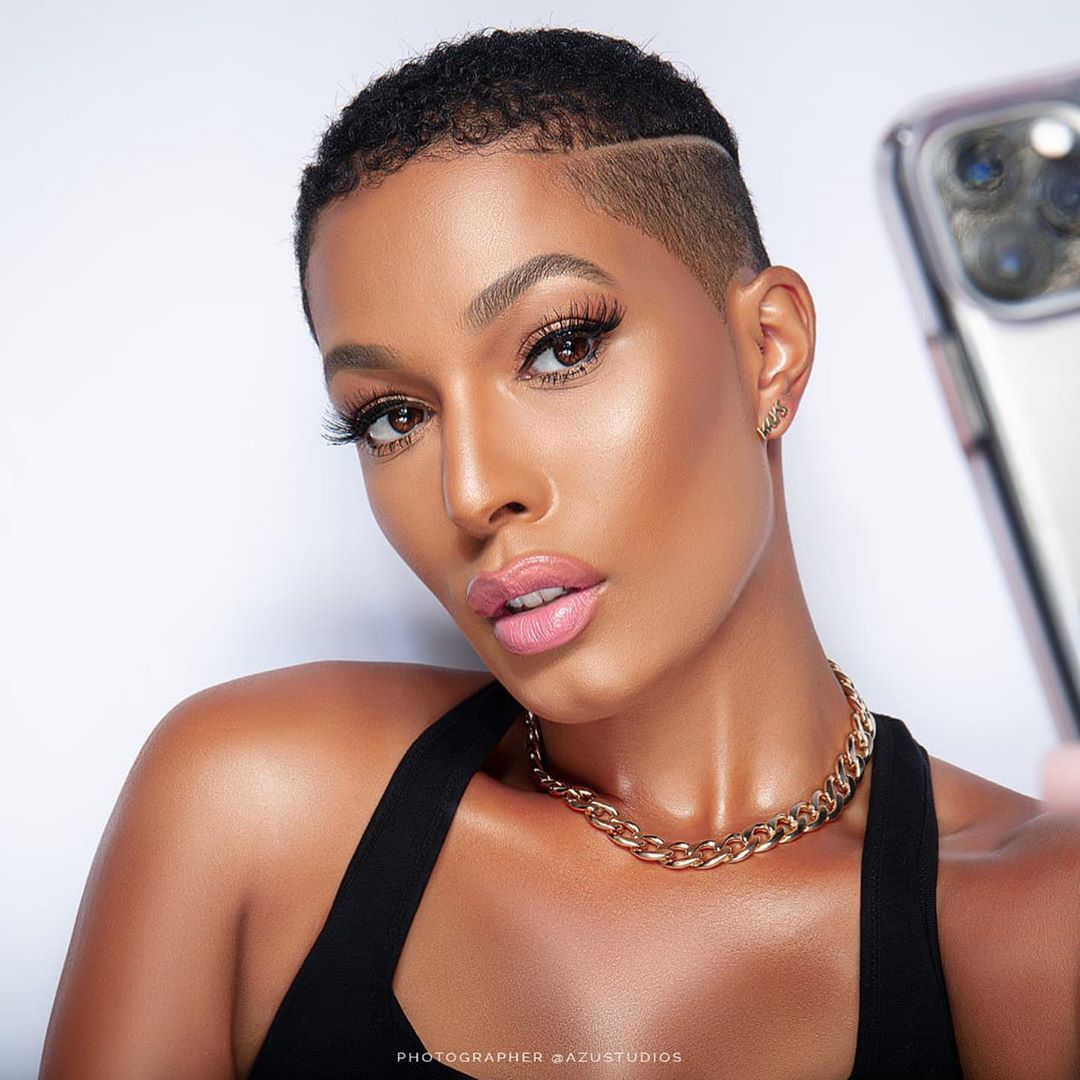 Короткие стрижки 2026: тренды женских стрижек на короткие волосы с фото