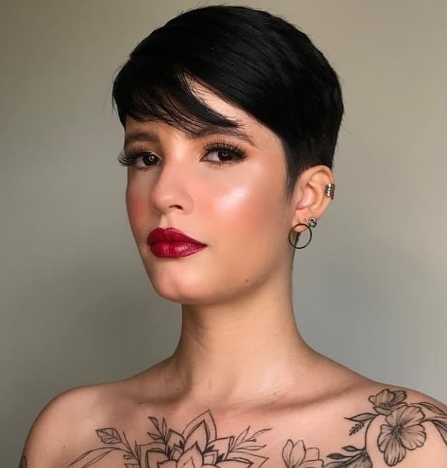 Короткие стрижки 2026: тренды женских стрижек на короткие волосы с фото