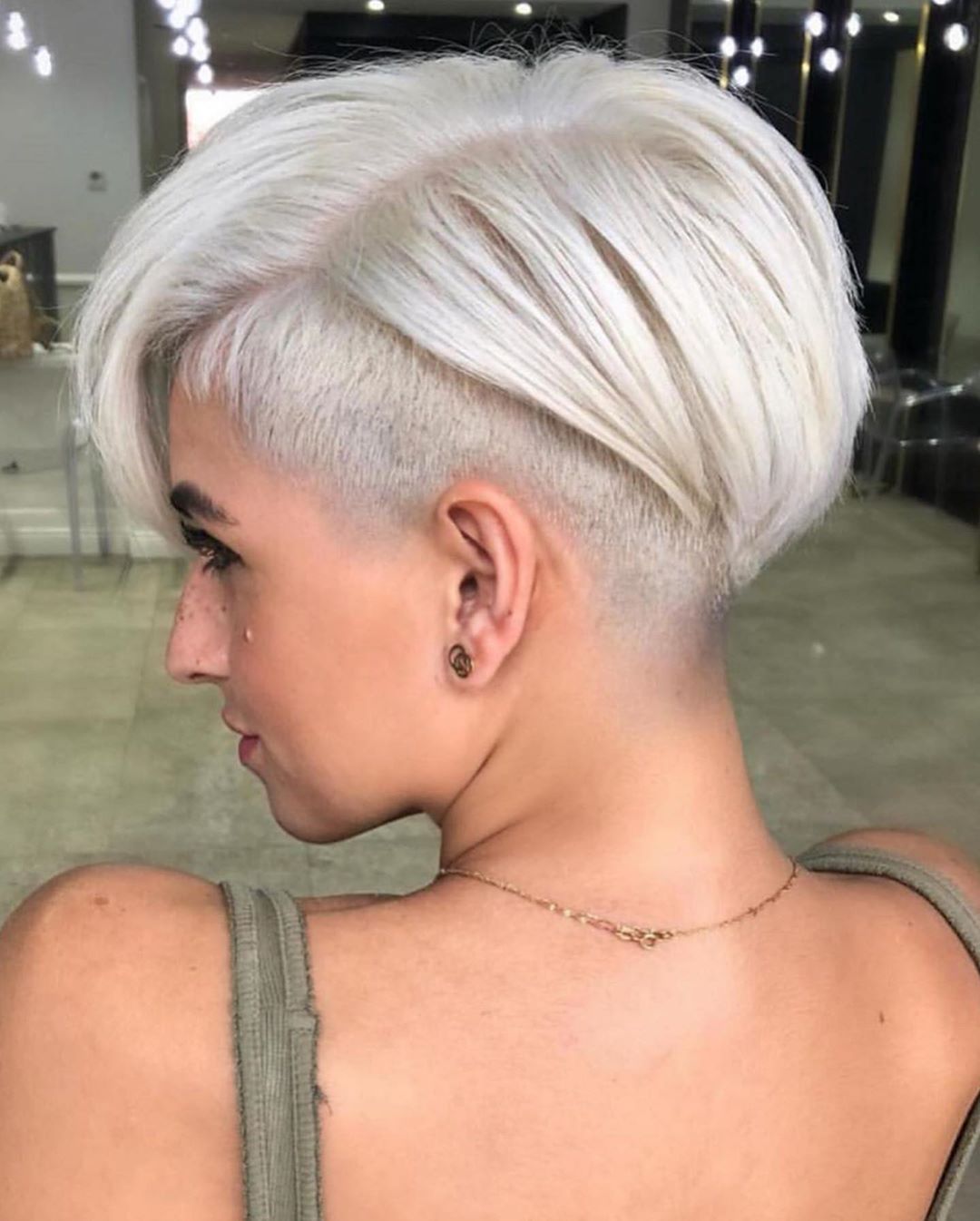 Короткие стрижки 2026: тренды женских стрижек на короткие волосы с фото