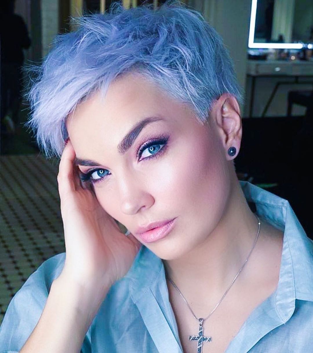 Короткие стрижки 2026: тренды женских стрижек на короткие волосы с фото