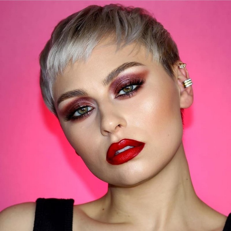 Короткие стрижки 2026: тренды женских стрижек на короткие волосы с фото