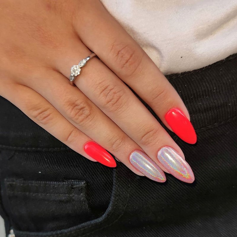 Модный маникюр с втиркой 2026: виды и тренды дизайна