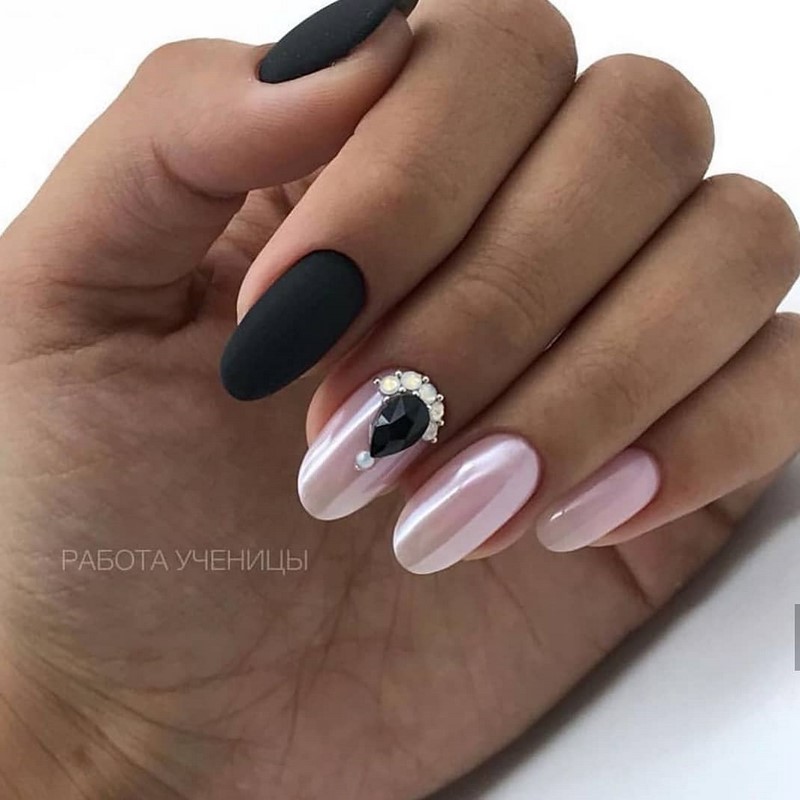 Модный маникюр с втиркой 2026: виды и тренды дизайна