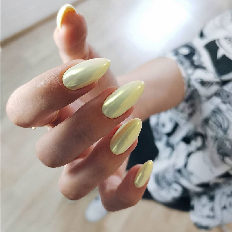 Модный маникюр с втиркой 2026: виды и тренды дизайна