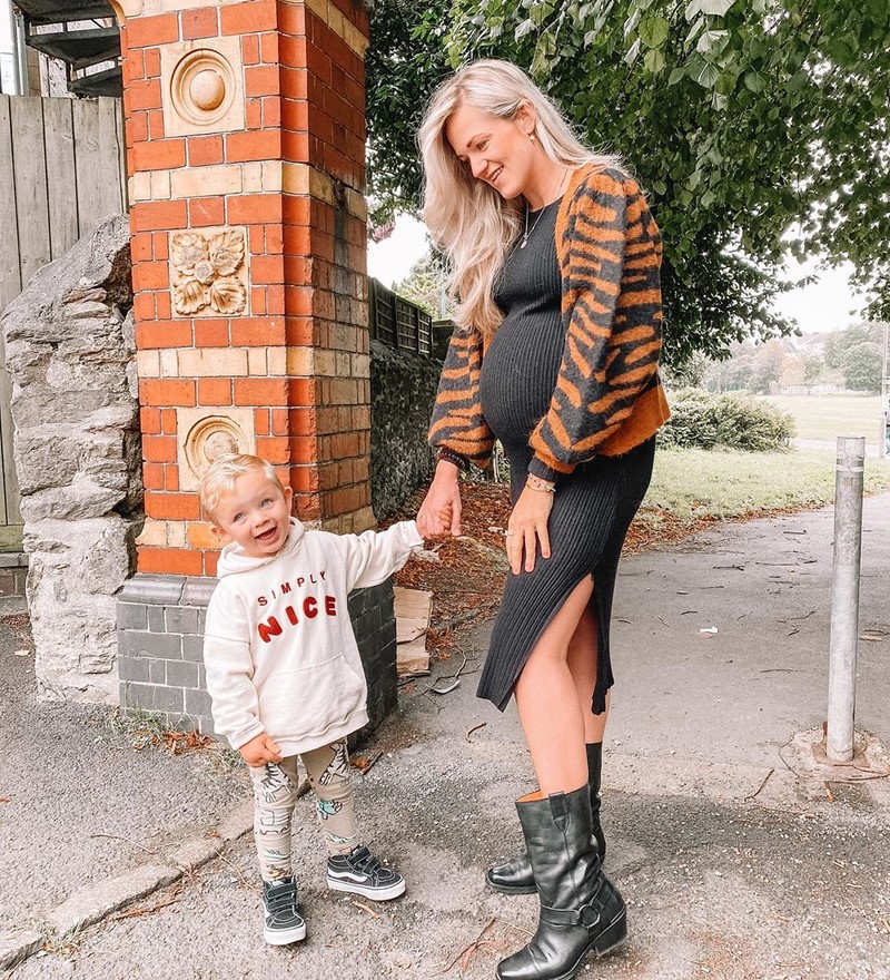 Платья для беременных 2026: актуальные фасоны, тенденции и новинки с фото