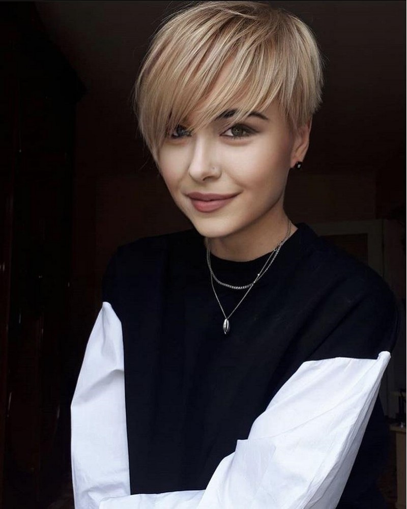 Асимметричные стрижки 2026: модные идеи, тренды и виды укладок на разную длину волос