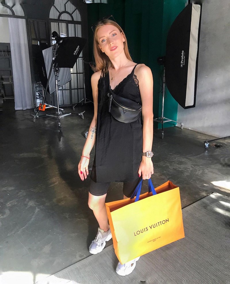 Бельевой стиль 2026: с чем носить одежду в бельевом стиле — фото