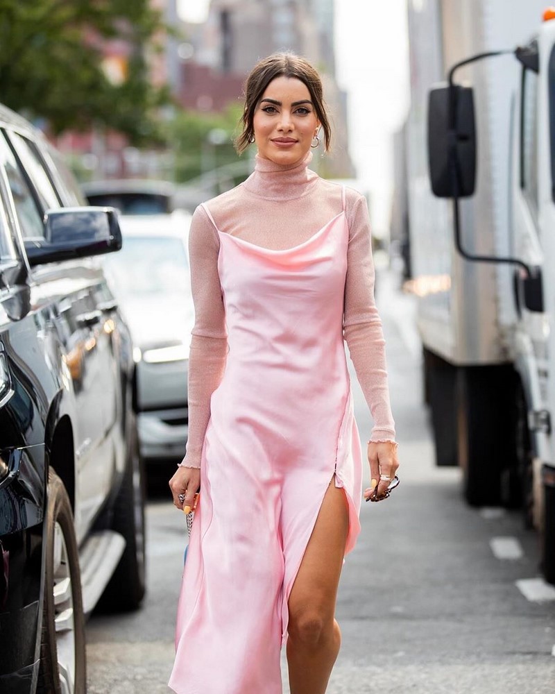 Бельевой стиль 2026: с чем носить одежду в бельевом стиле — фото