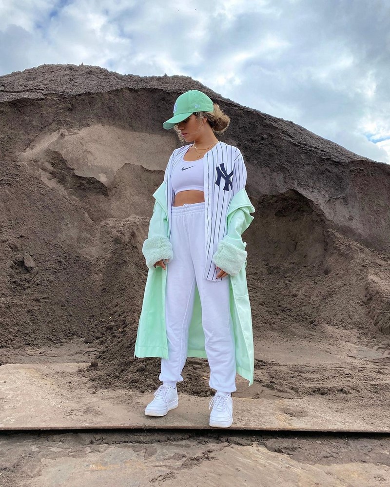 Модные джоггеры 2026: как и с чем носить трендовые брюки?