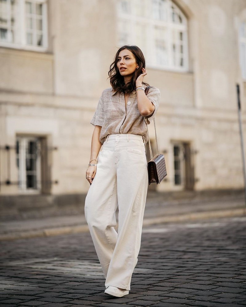 Широкие брюки 2026: топовые новинки в ослепительных образах на фото