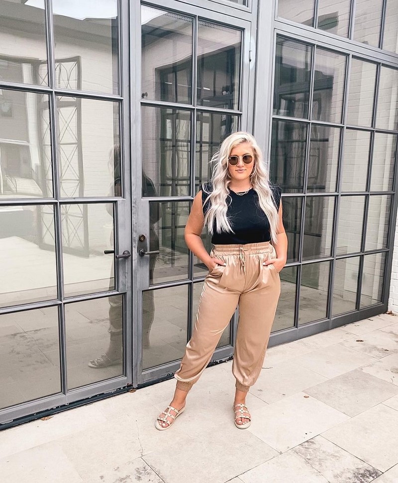 Модные джоггеры 2026: как и с чем носить трендовые брюки?