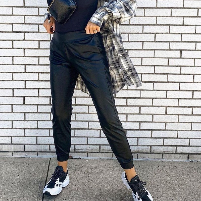 Модные джоггеры 2026: как и с чем носить трендовые брюки?