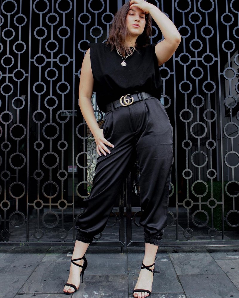 Модные джоггеры 2026: как и с чем носить трендовые брюки?