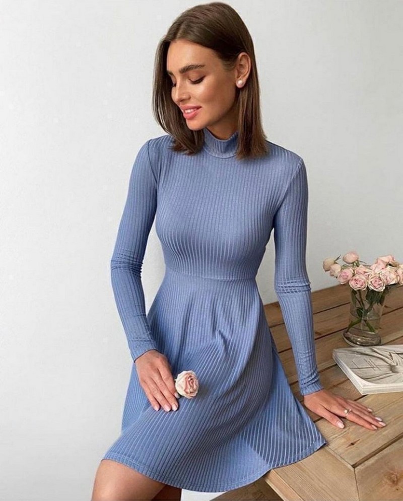 Стильные платья для офиса 2026: трендовые наряды для деловых женщин