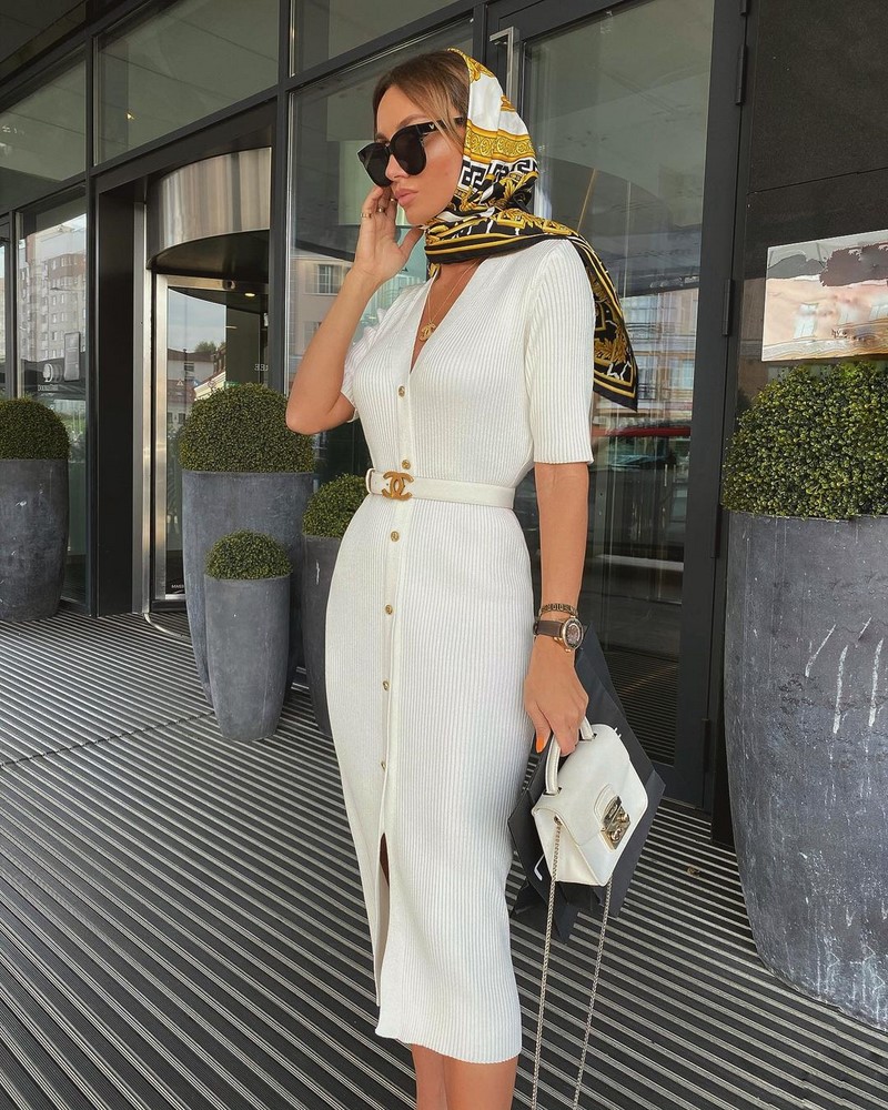 Стильные платья для офиса 2026: трендовые наряды для деловых женщин