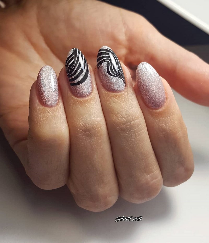 Модный маникюр кошачий глаз 2026: свежие идеи дизайна ногтей на фото