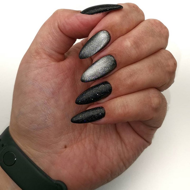 Модный маникюр кошачий глаз 2026: свежие идеи дизайна ногтей на фото