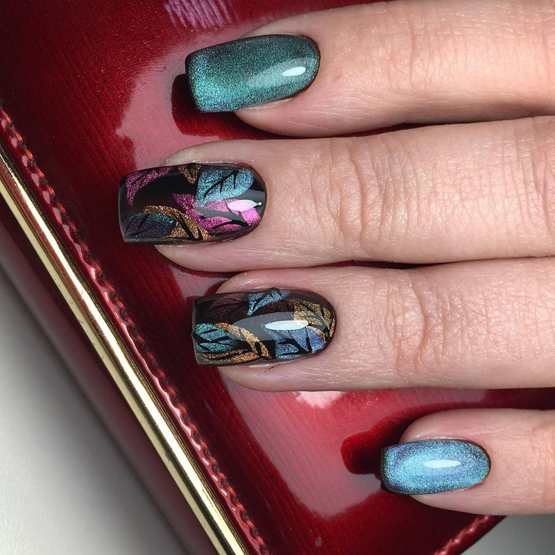 Модный маникюр кошачий глаз 2026: свежие идеи дизайна ногтей на фото