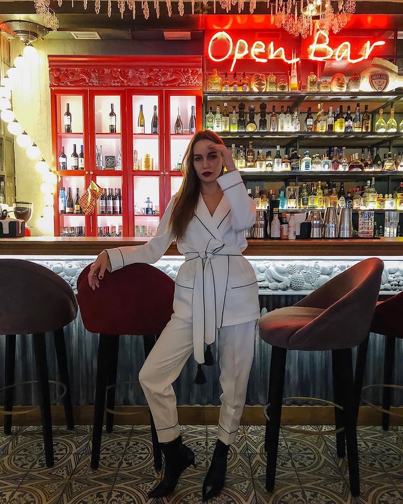 Бельевой стиль 2026: с чем носить одежду в бельевом стиле — фото