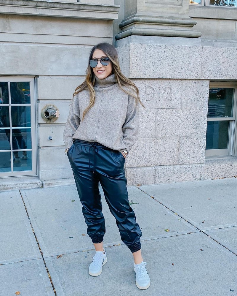 Модные джоггеры 2026: как и с чем носить трендовые брюки?
