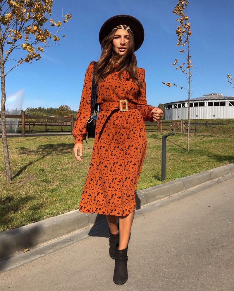 Стильные платья для офиса 2026: трендовые наряды для деловых женщин