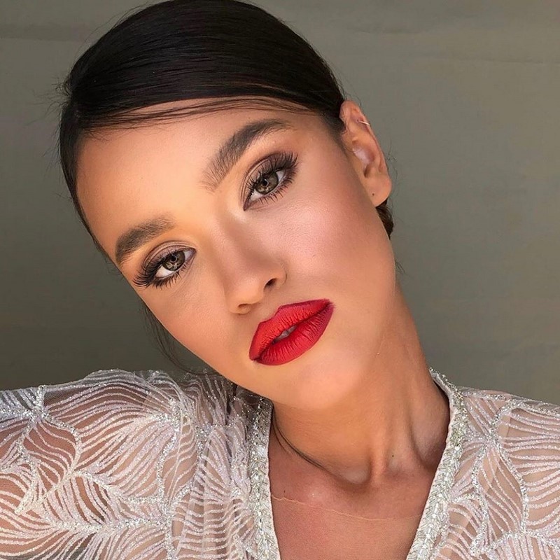 Повседневный макияж 2026: красивые идеи мейкапа на фото
