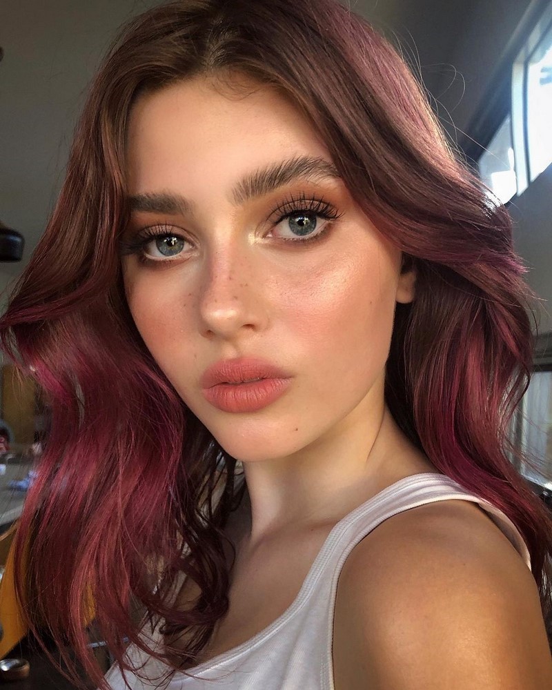 Повседневный макияж 2026: красивые идеи мейкапа на фото