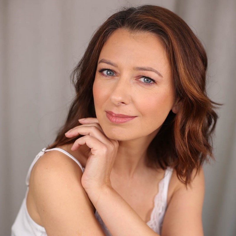 Повседневный макияж 2026: красивые идеи мейкапа на фото