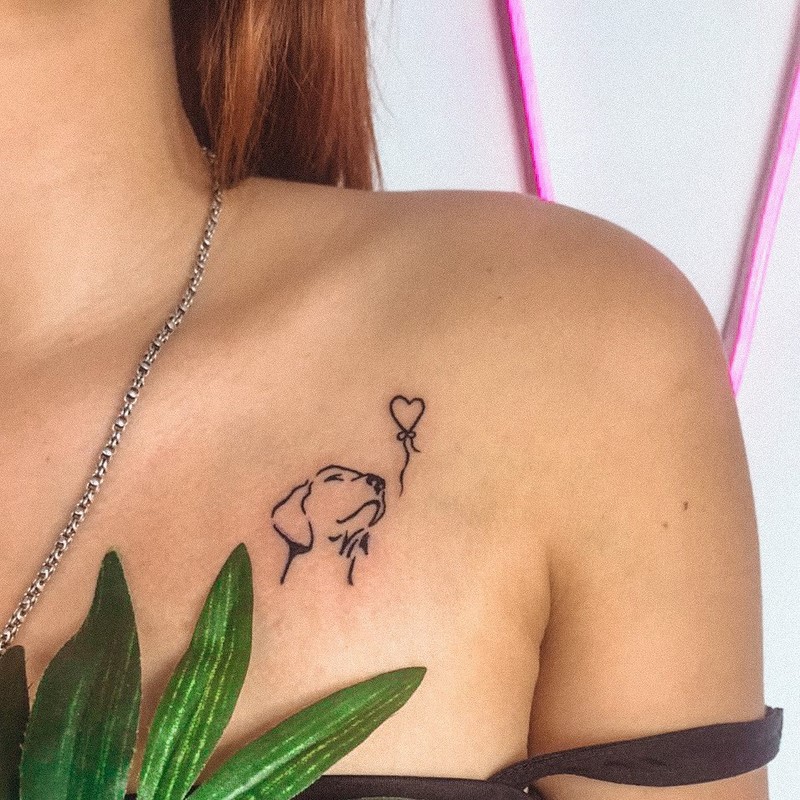 Маленькие тату для девушек 2026: эскизы, дизайн, идеи рисунков