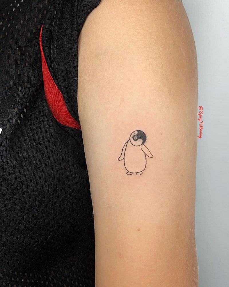 Маленькие тату для девушек 2026: эскизы, дизайн, идеи рисунков