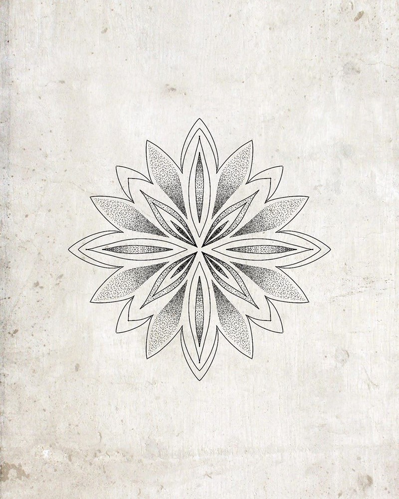 Маленькие тату для девушек 2026: эскизы, дизайн, идеи рисунков