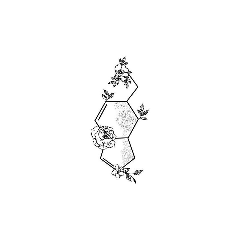 Маленькие тату для девушек 2026: эскизы, дизайн, идеи рисунков