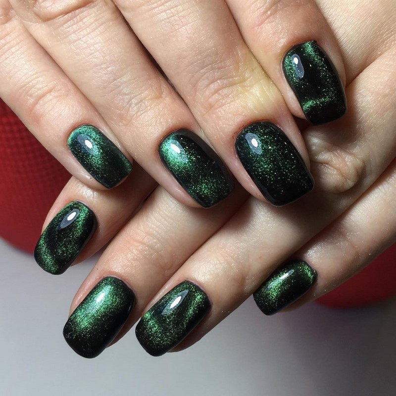 Модный маникюр кошачий глаз 2026: свежие идеи дизайна ногтей на фото