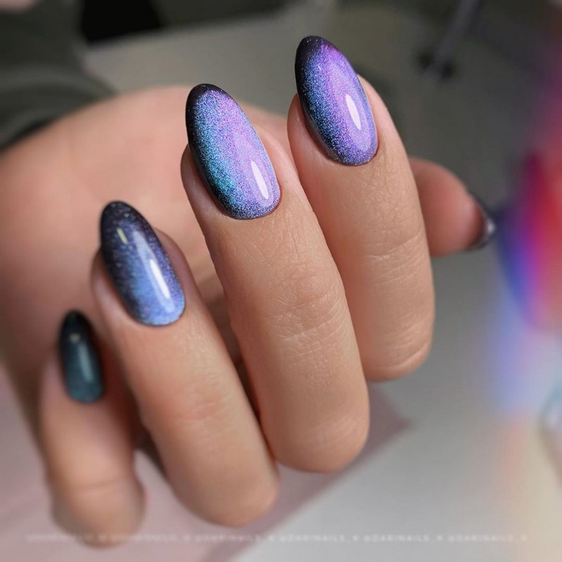 Модный маникюр кошачий глаз 2026: свежие идеи дизайна ногтей на фото