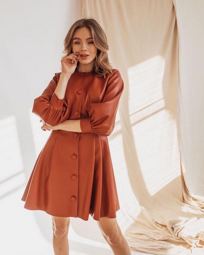 Стильные платья для офиса 2026: трендовые наряды для деловых женщин