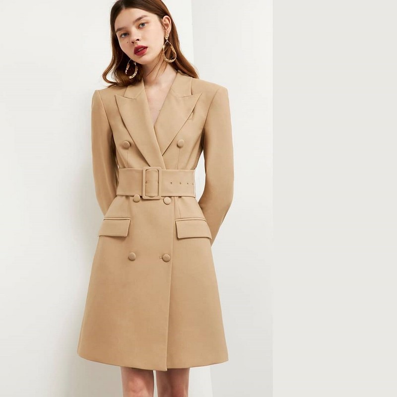 Стильные платья для офиса 2026: трендовые наряды для деловых женщин