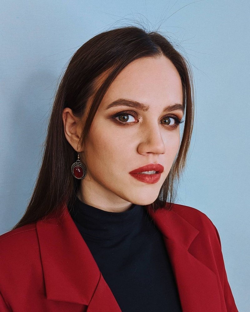 Повседневный макияж 2026: красивые идеи мейкапа на фото