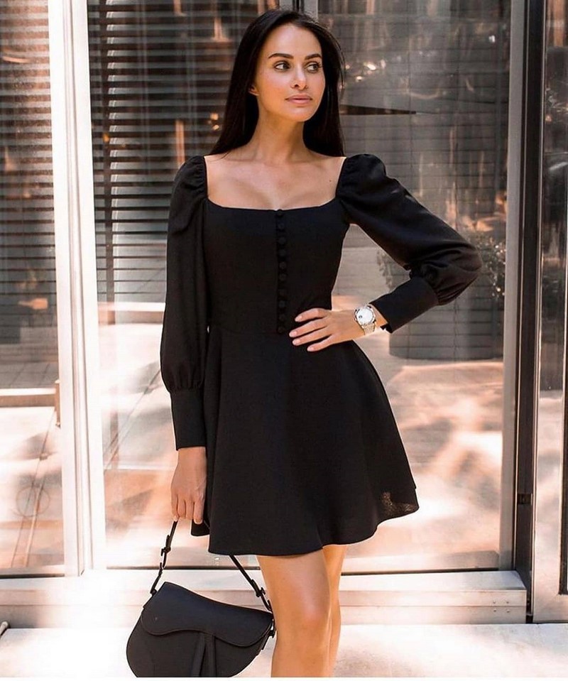 Стильные платья для офиса 2026: трендовые наряды для деловых женщин