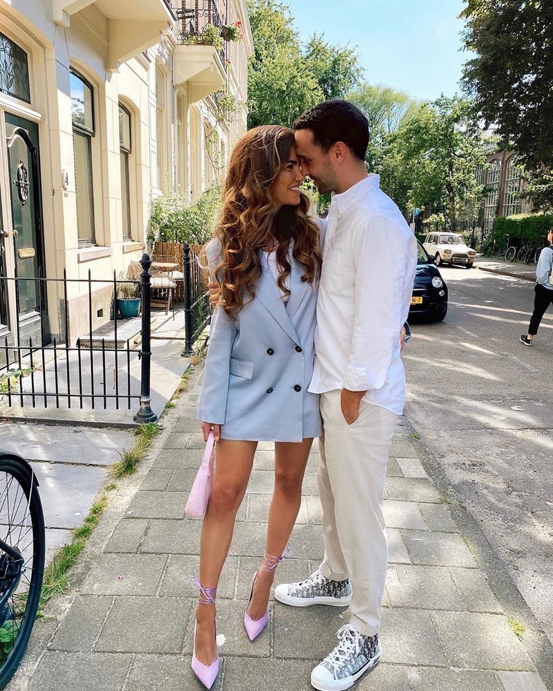 Платье-пиджак 2026: трендовые новинки в стильных образах на фото