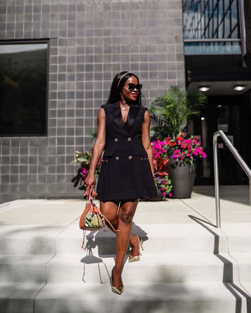 Платье-пиджак 2026: трендовые новинки в стильных образах на фото