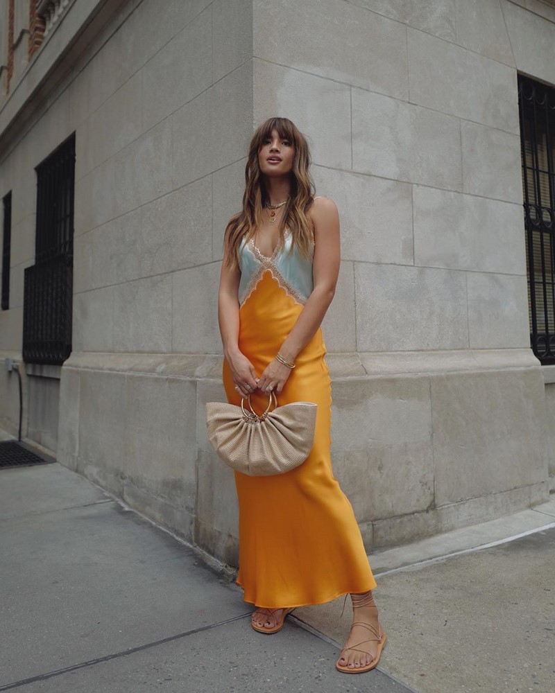 Бельевой стиль 2026: с чем носить одежду в бельевом стиле — фото