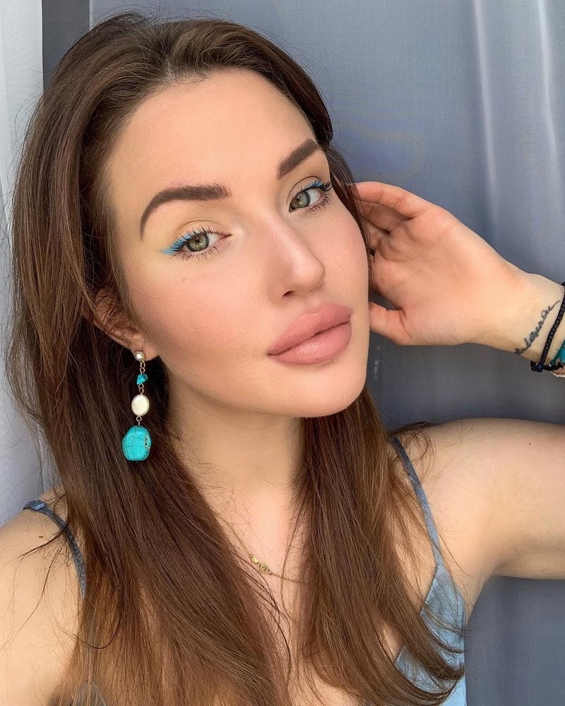 Повседневный макияж 2026: красивые идеи мейкапа на фото