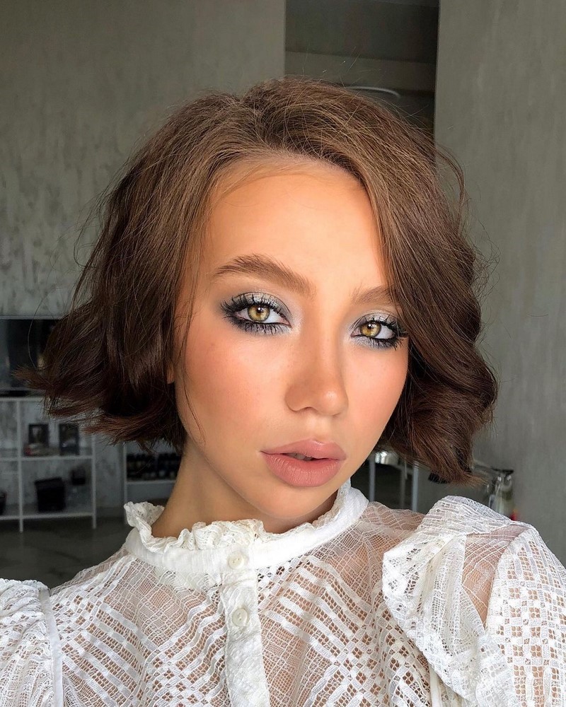 Повседневный макияж 2026: красивые идеи мейкапа на фото