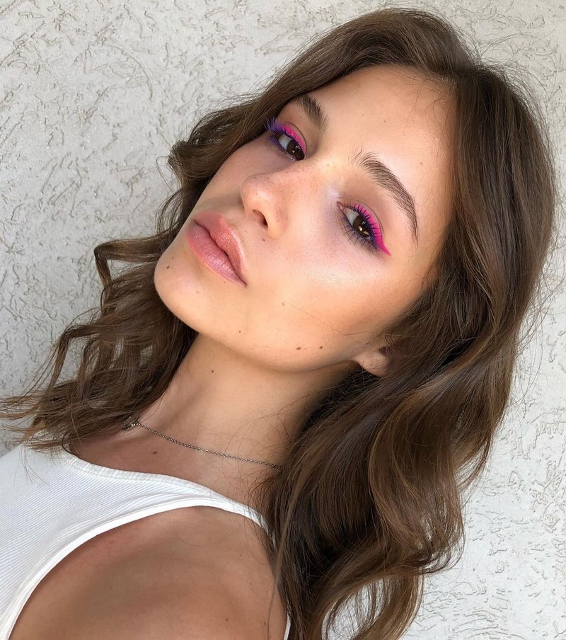 Повседневный макияж 2026: красивые идеи мейкапа на фото