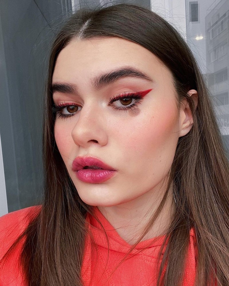Повседневный макияж 2026: красивые идеи мейкапа на фото