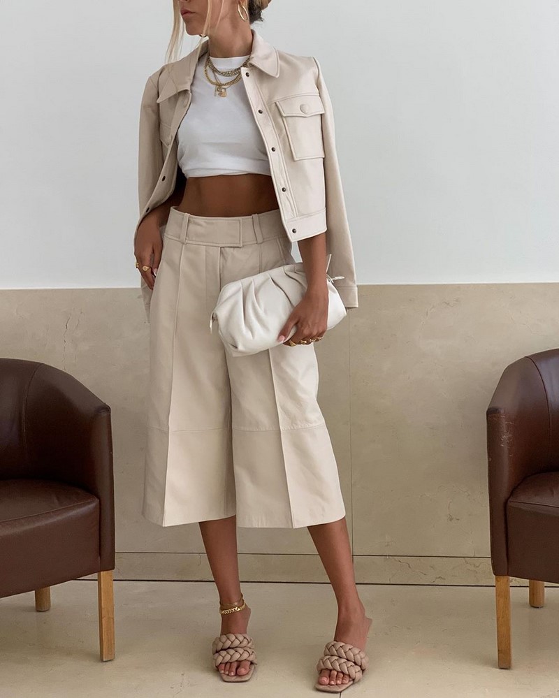 Широкие брюки 2026: топовые новинки в ослепительных образах на фото