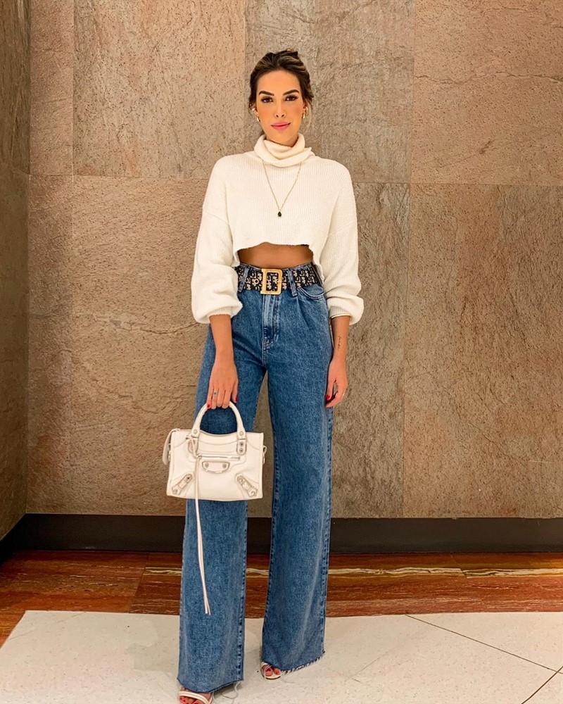 Широкие брюки 2026: топовые новинки в ослепительных образах на фото