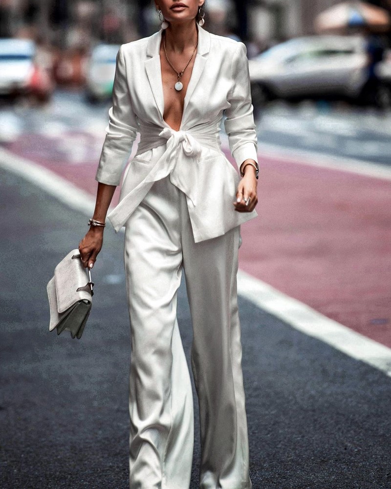 Широкие брюки 2026: топовые новинки в ослепительных образах на фото