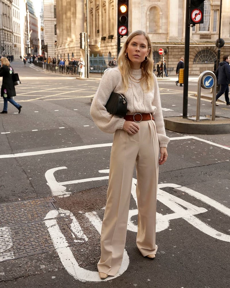 Широкие брюки 2026: топовые новинки в ослепительных образах на фото
